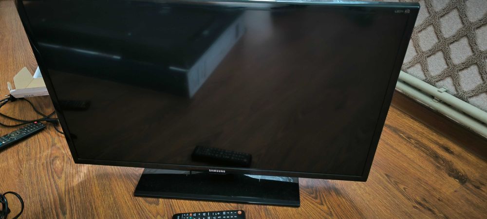 3D LED телевизор Samsung UE32EH6037K