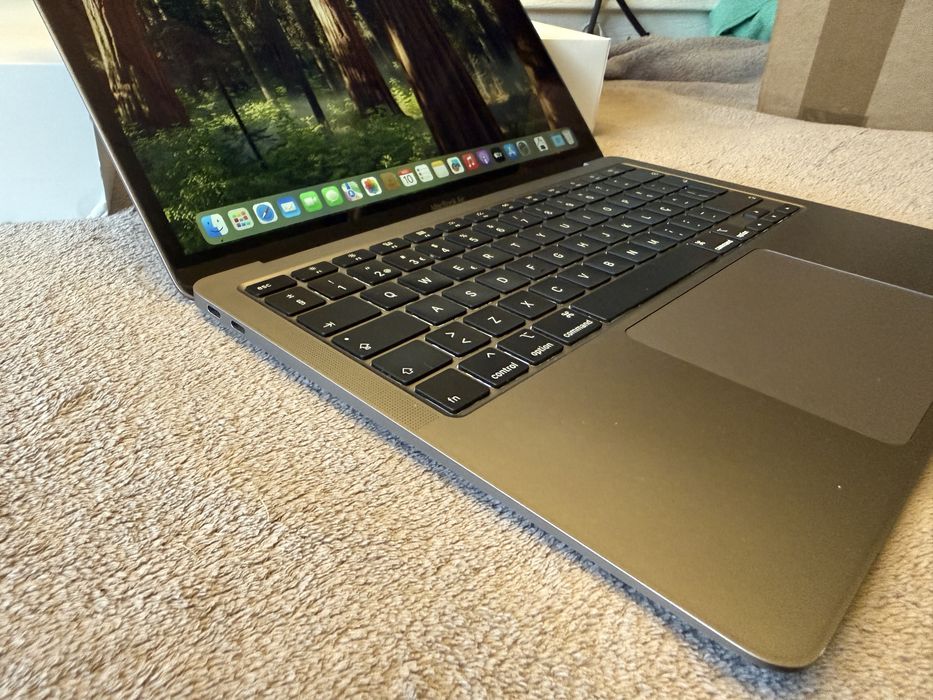 Apple MacBook Air 13” 2020 i3 INTEL