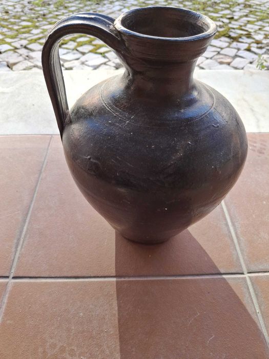 Jarra de barro antiga