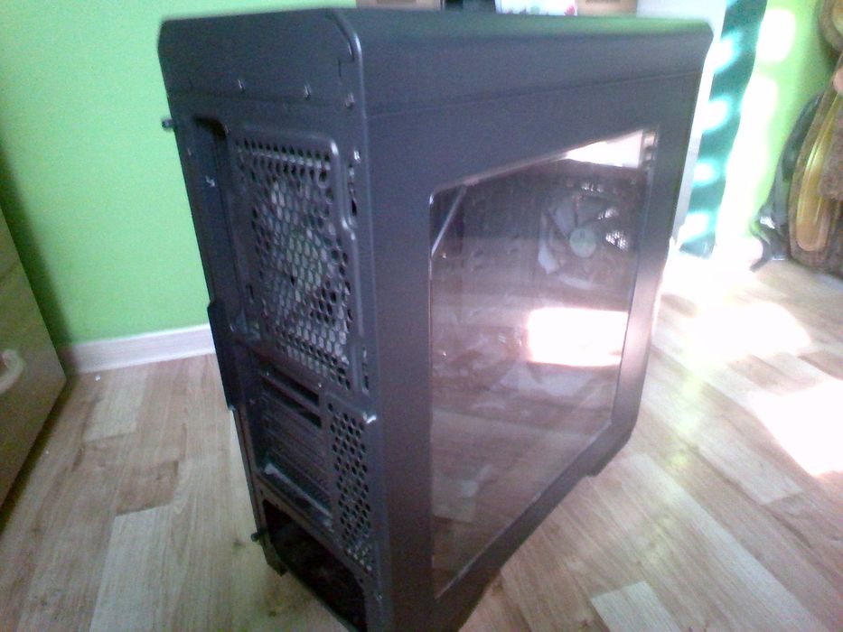 SilentiumPc Gladius M35w z oknem