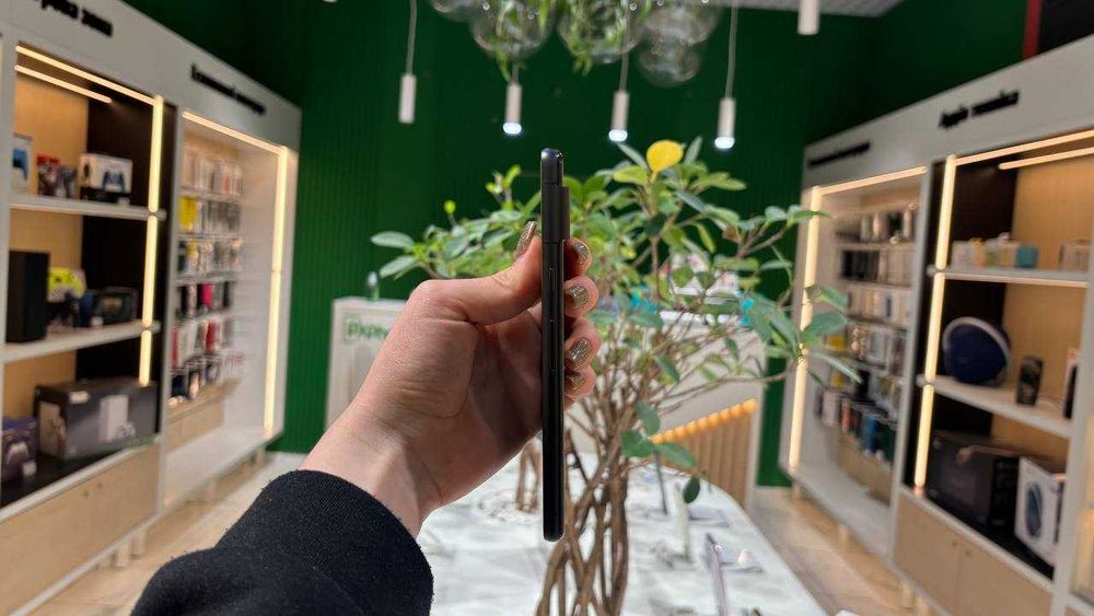 Магазин Google Pixel 7 8/128GB Obsidian/Lemongrass Гарантія Trade In