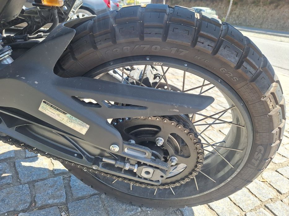 Zontes 125 GK – Estilo, Potência e Economia numa só moto!"*