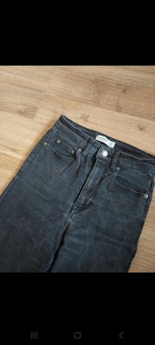 Pull Bear. Spodnie damskie r. 32 XXS