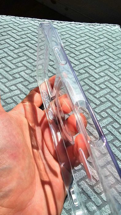 Capa MagSafe Transparente iPhone 18 Pro | Anti-Amarelecimento