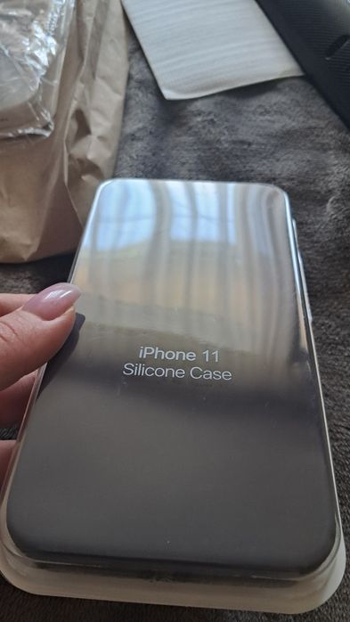 2 чохли на iPhone 11 (скло в подарунок)