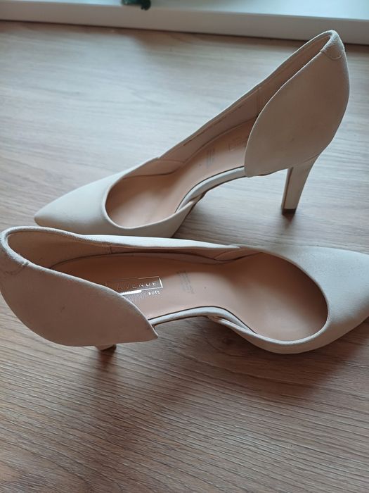Buty białe skórzane szpilki 38