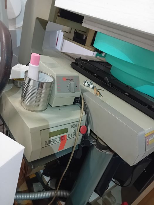 Fresadora Gravograph com avaria