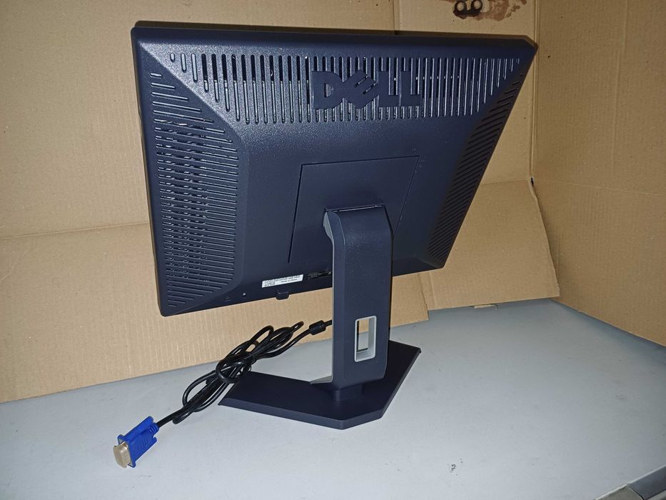 Dell E176FPc 17" LCD Monitor – New64752032936065121