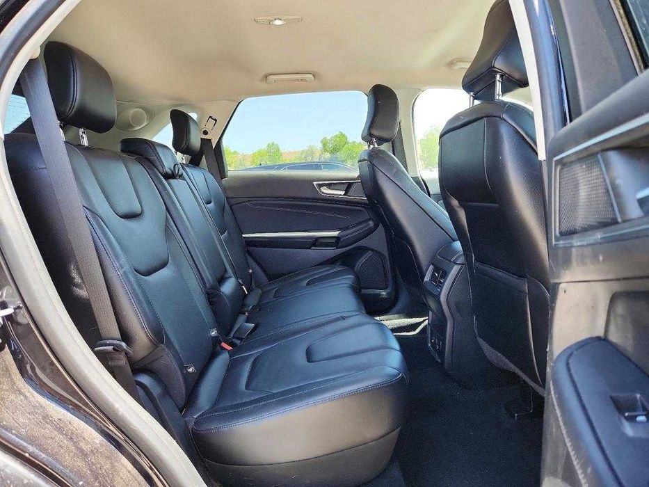 2022 Ford  Edge  TITANIUM
