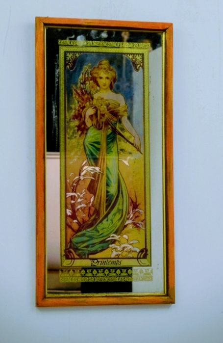 Quatro quadros das 4 estações do ano.