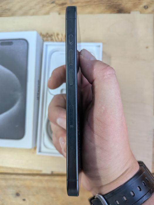 iPhone 16 pro max 256 gb Black Titanium Neverlock