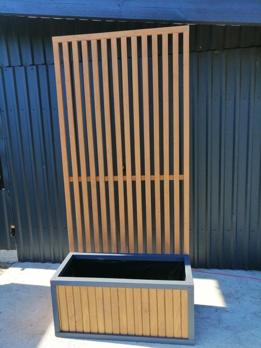 Donica ogrodowa z Lamelami