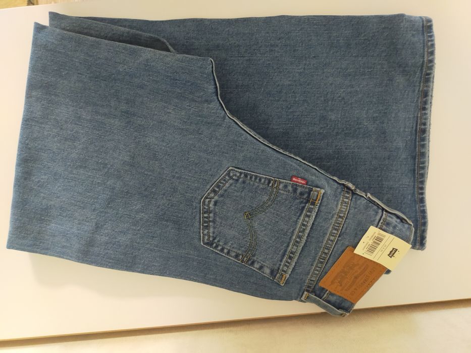 Жіночі джинси Levis__оригінал
