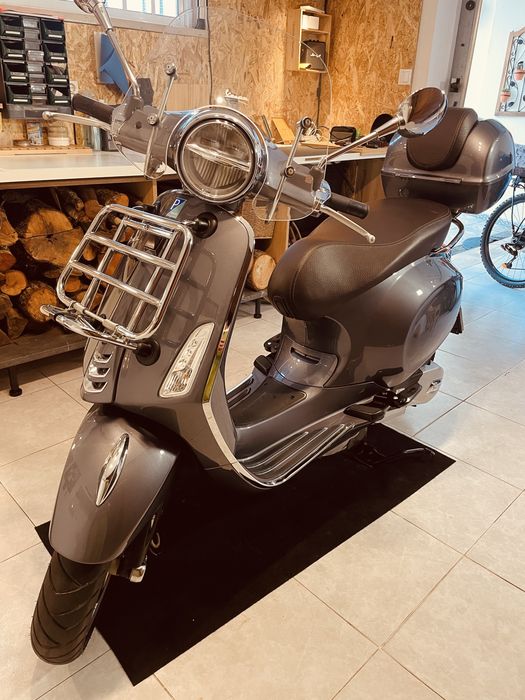 Vespa primavera touring 125