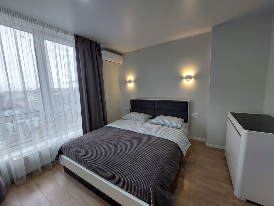 Подобова оренда VIP-КЛАСУ вул.Г.Євромайдану 9