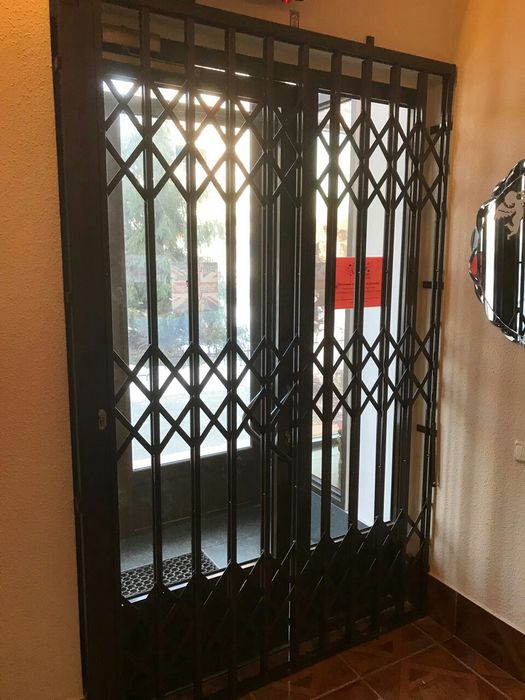 Розсувні грати Prof (раздвижные решетки) на вікна та двері