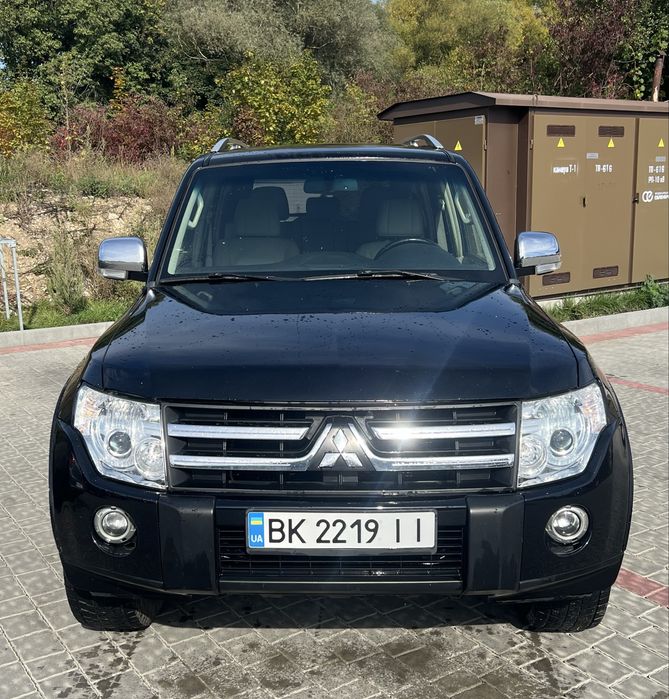 Mitsubishi Pajero Wagon 4