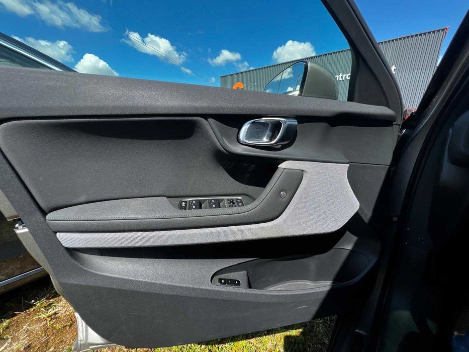 Polestar2 Long Range 4WD - Ano 2021 -autonomia~400km - Iva Dedutivel