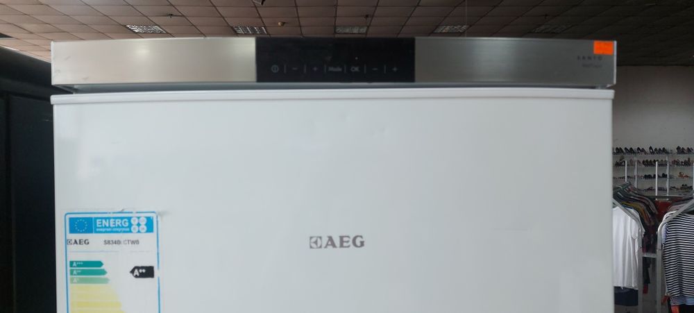 Холодильник AEG CBFF340EL