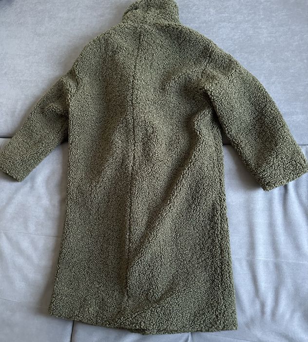 Пальто Zara  тедді демісезонне оливкого кольору розмір S