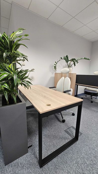 Fotel biurowy Nowy Styl Xenium Duo Back biały z zagłówkiem (70 szt.)