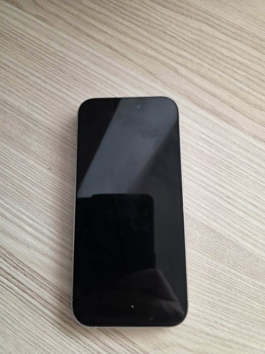 Iphone 15 pro stan idealny