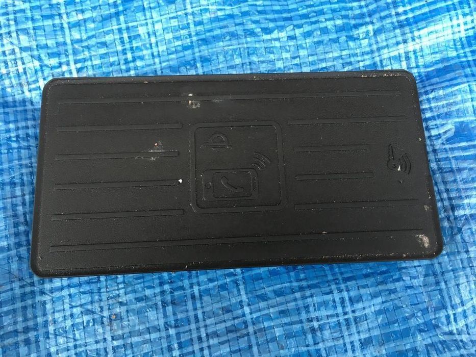 Audi A4 B9 LIFT Ładowarka Indukcyjna Indukcja 4K0035502B