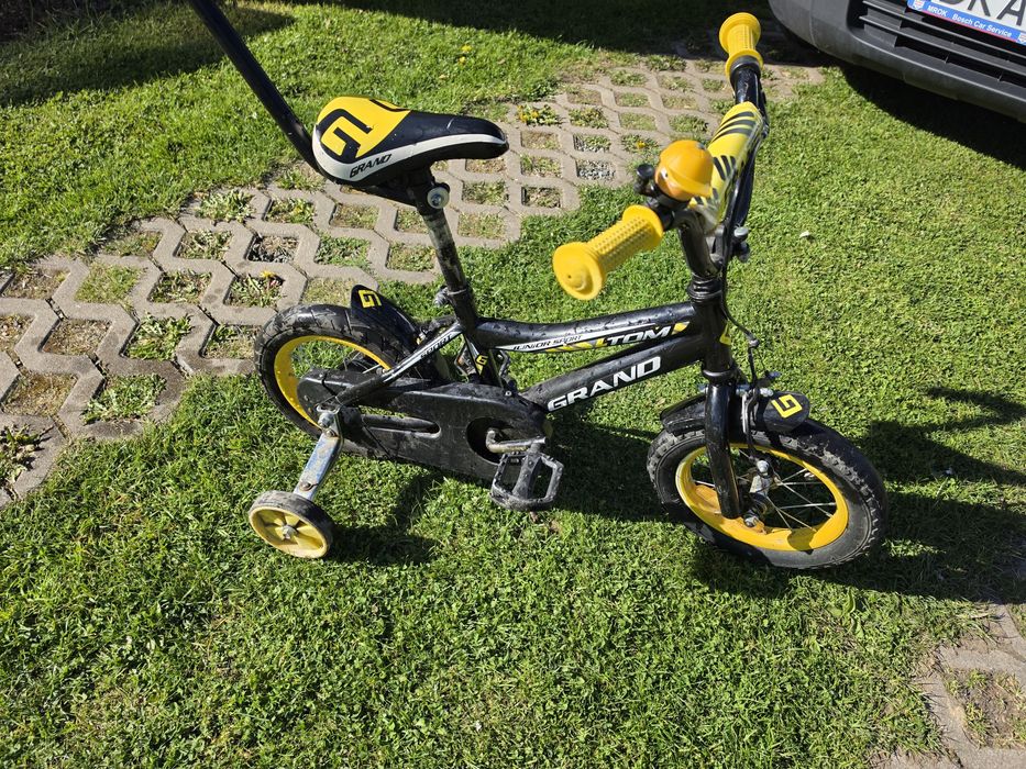 Rower 12" Grand z bocznymi kółkami