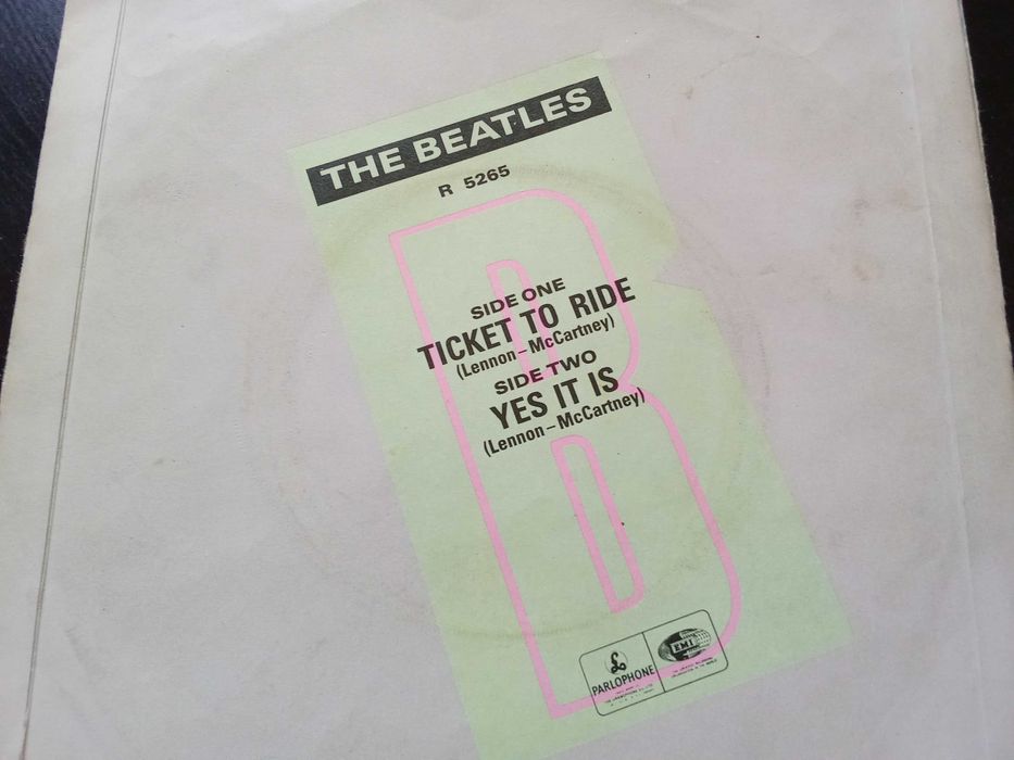 Original UK single The Beatles re-edição