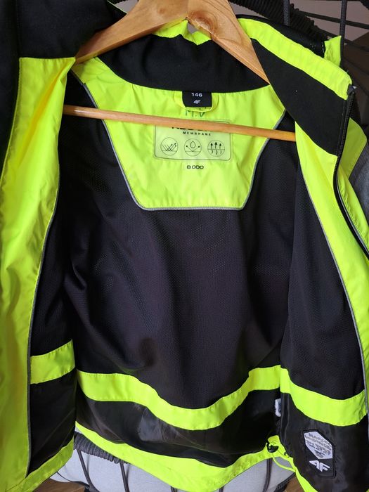 Kurtka 4f z membraną w rozmiarze 146