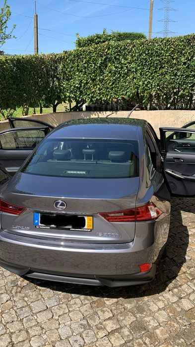 Lexus IS 300h Executive Plus