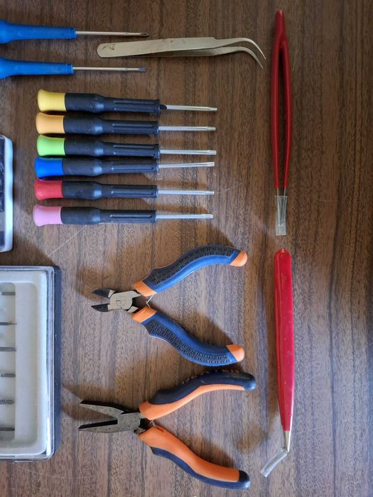 Electronics Tool490766915779307521