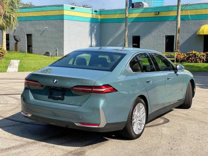 2024 BMW 5 Series 530i