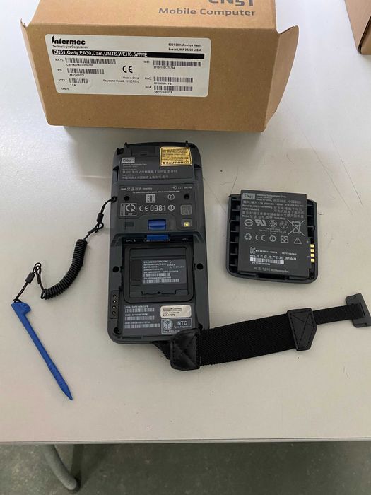 Intermec CN51 New – 11 Units with Original Accessories64739820997250121
