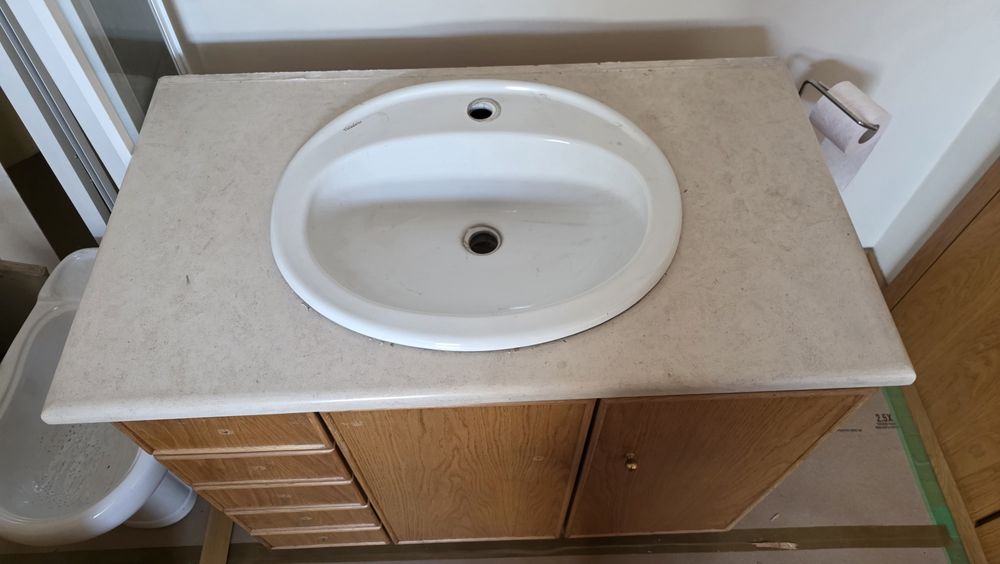 2 moveis iguais de casa de banho vendo junto ou separado