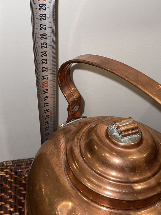 Старий мідний чайник на 4 л