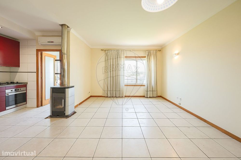Apartamento T2 para venda — São João de Ver, Aveiro