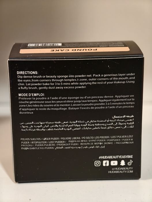 Pound cake powder puder Huda beauty