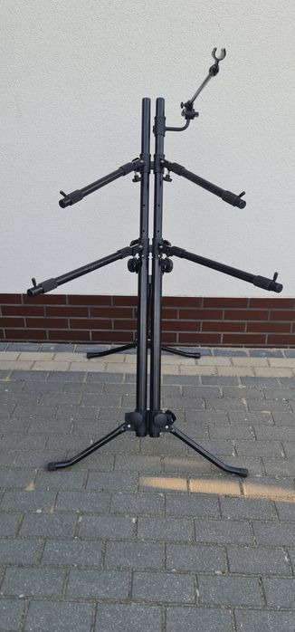 Statyw pod keybord