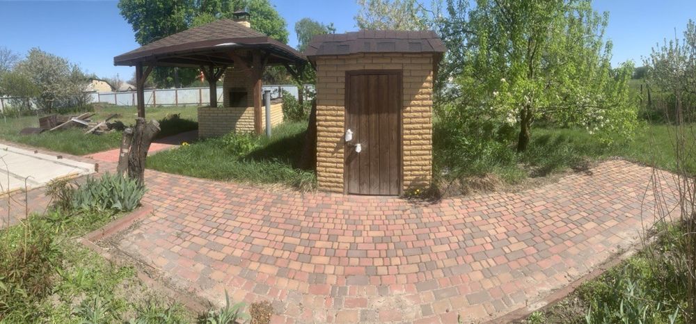 Повністю облаштована ділянка під будинок з гаражем