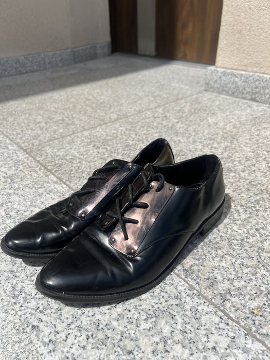 Oksfordki lakierki Stradivarius 39