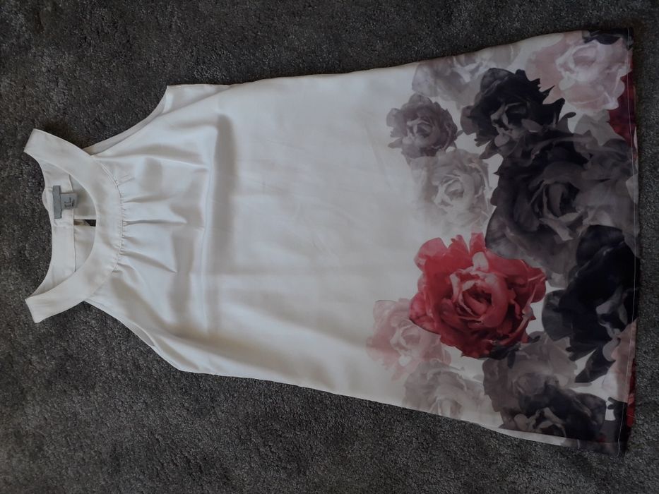 Sukienka stan idealny