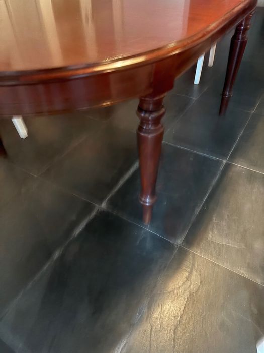 Mesa sala jantar em mogno