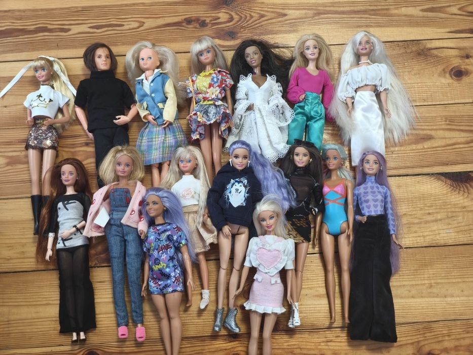 Барбі вінтажні та сучасні