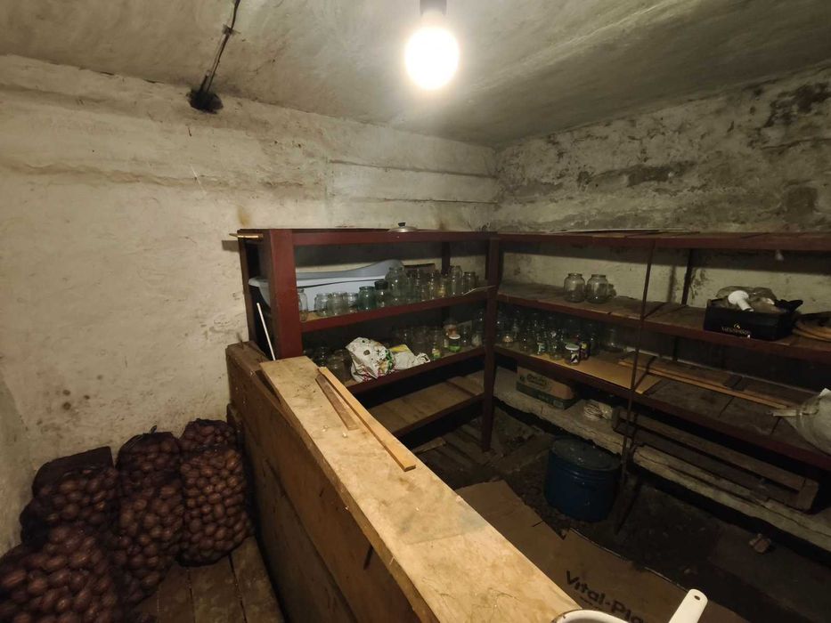 `Продам 2х поверховий будинок 144м.кв у Потоках, 30 сотів. прив.землі