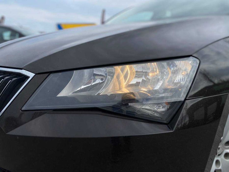 Skoda Superb 2019 Official