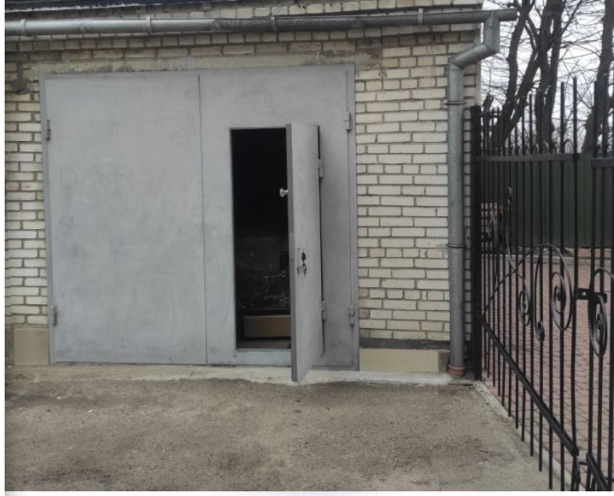 Здам в оренду СУПЕР ГАРАЖ 25 м2 .бічна Личаківської ,початок Тракту Глинянсь