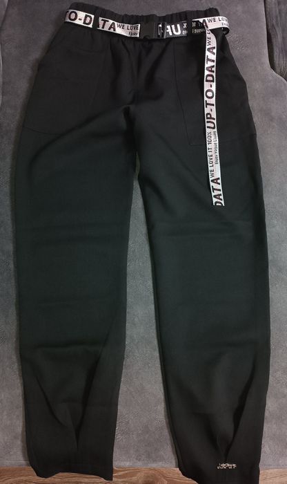 Шкільні штани для дівчаток