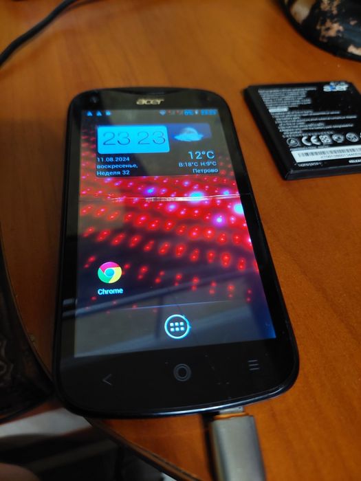 Продам телефон Acer V370