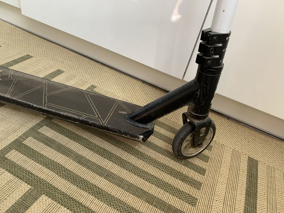 Трюковий самокат